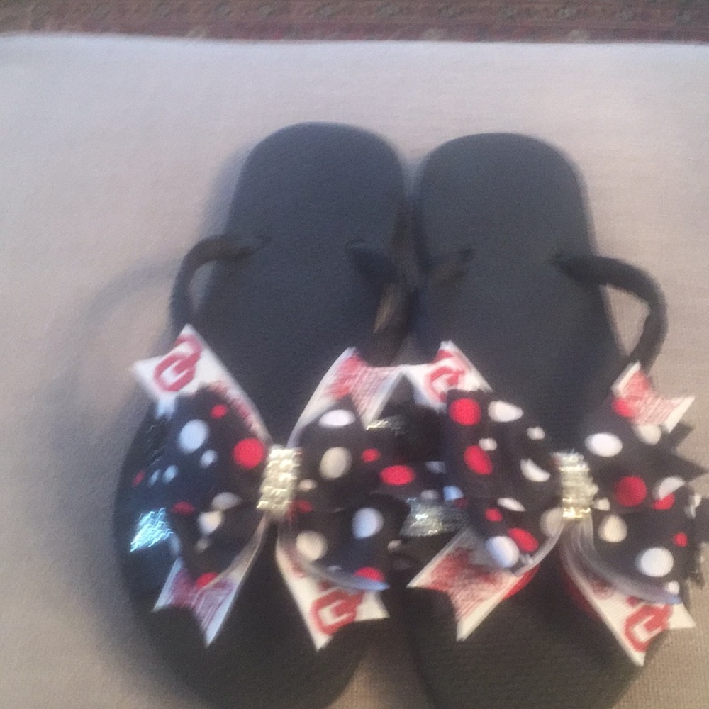 OU flip flops .